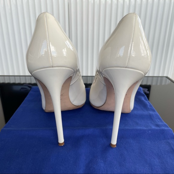 Stuart Weitzman White Patent Anny Pump 105 - Picture 4 of 15